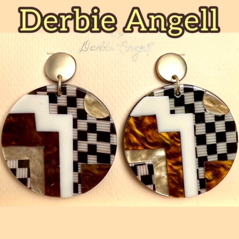 NWT DARBIE ANGELL TRIBAL NATIVE BOHO EARRING